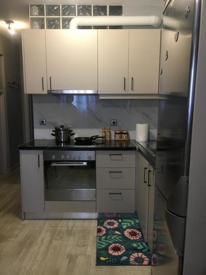 Home Sweet Home - 1 Bedroom Apartment เอเธนส์ ภายนอก รูปภาพ